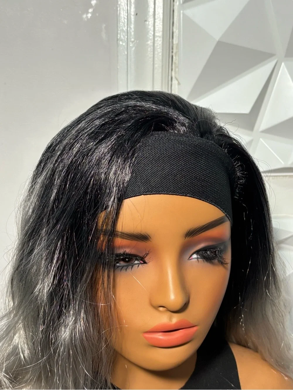 18 Inch Super Soft Bounce Headband Wig Black Silver Gray Ombre Wavy Heat Safe Ha